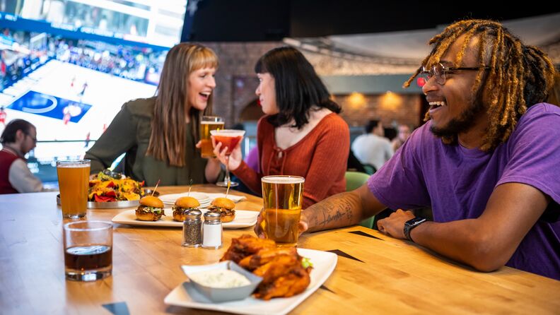 sportsbook dining